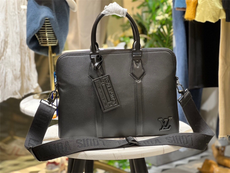 Louis Vuitton AEROGRAM Briefcase backpack (BRIEFCASE, M59159)